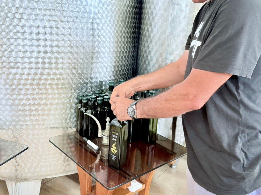 Gjikondi Olive Oil Factory-Qeparo必去景点