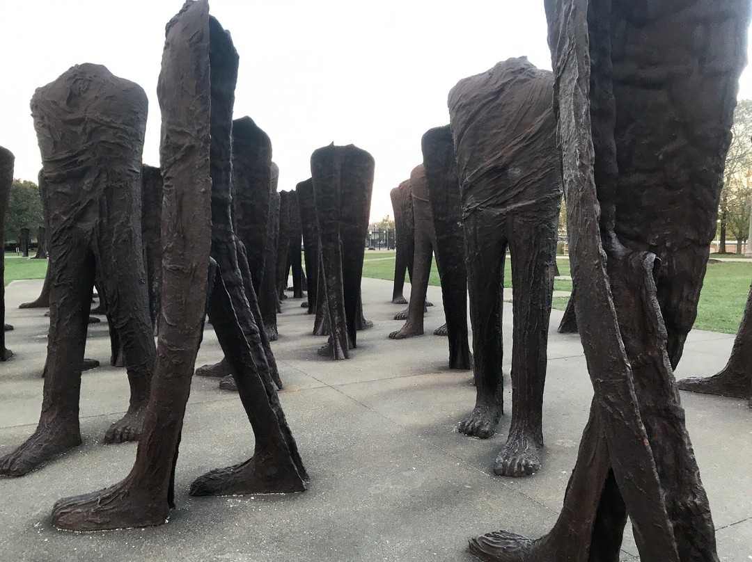 Agora Sculptures-芝加哥必去景点