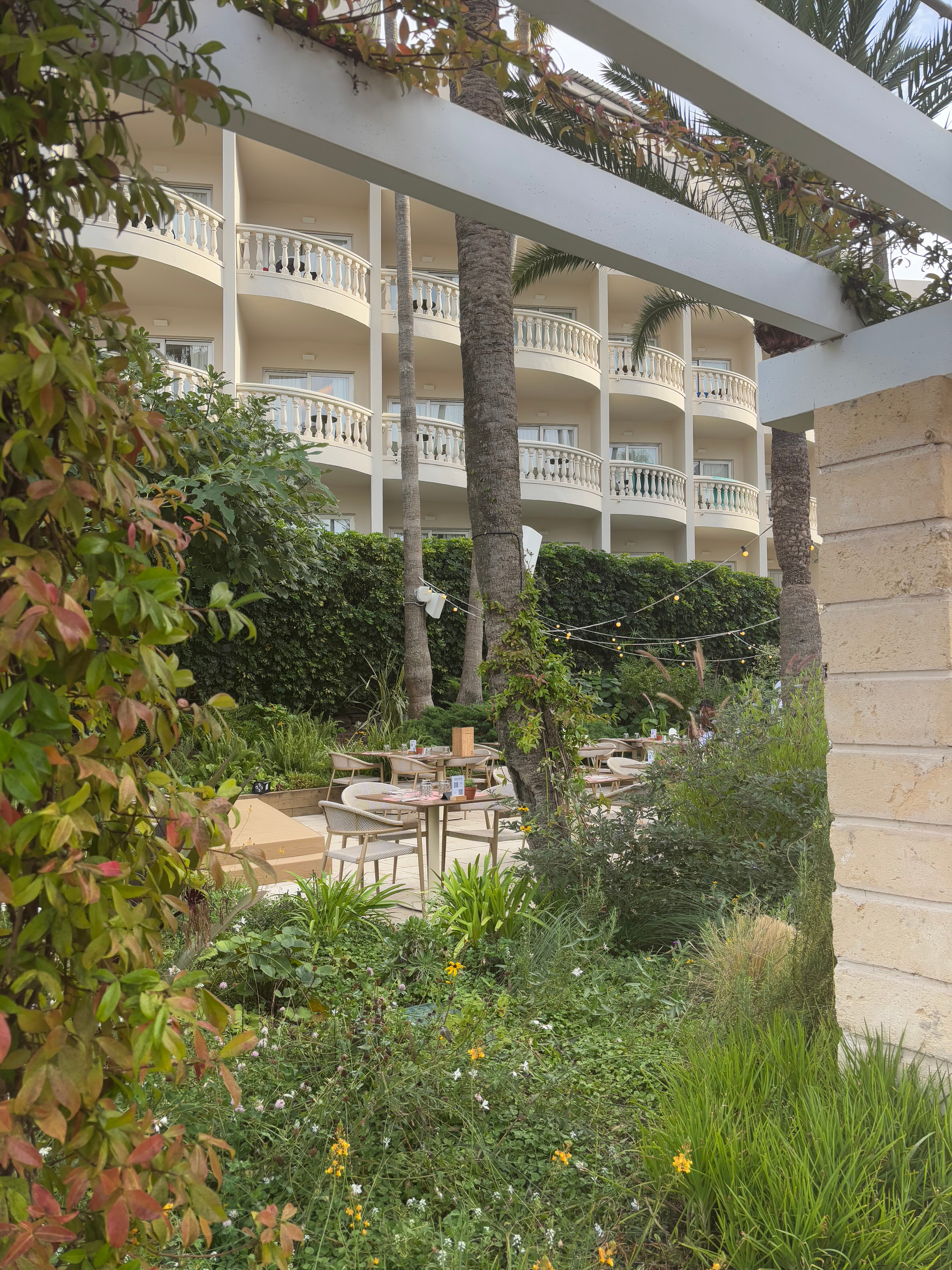 伊波罗之星阿尔布法拉海滩酒店-官方