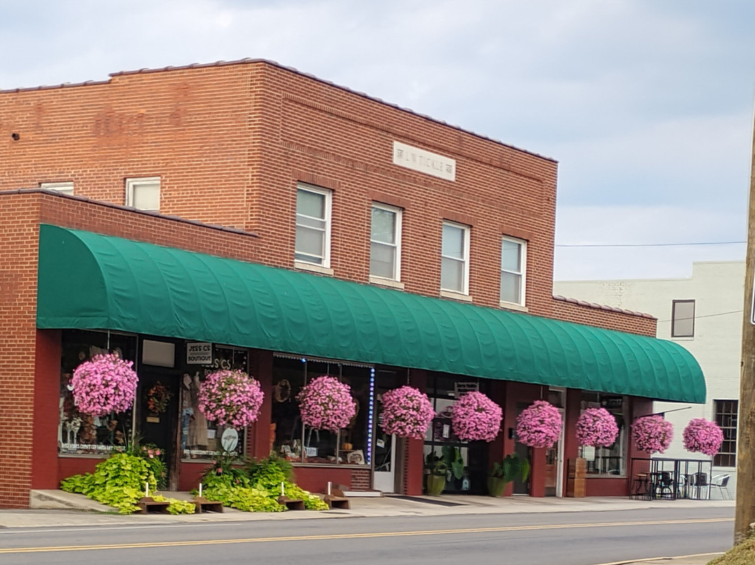 Downtown Mt. Airy-Mount Airy必去景点