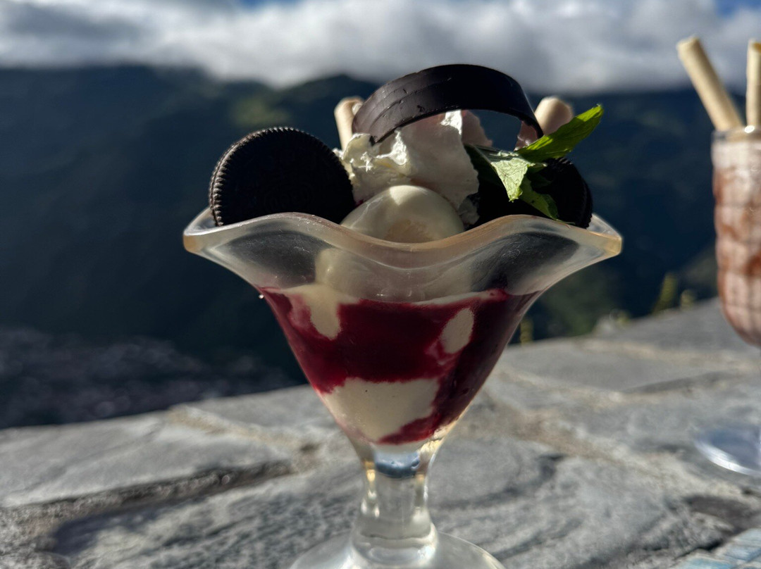 露娜火山探险水疗中心主图