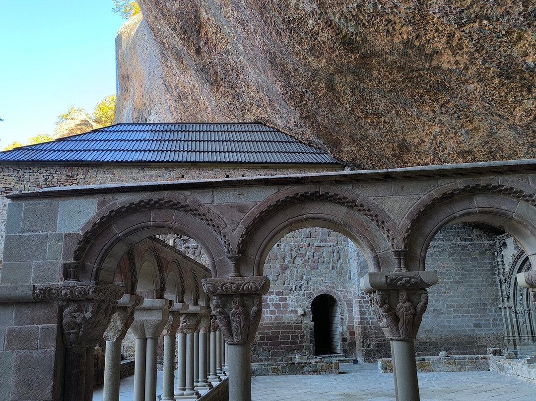 Monastery of San Juan de la Peña-哈卡必去景点