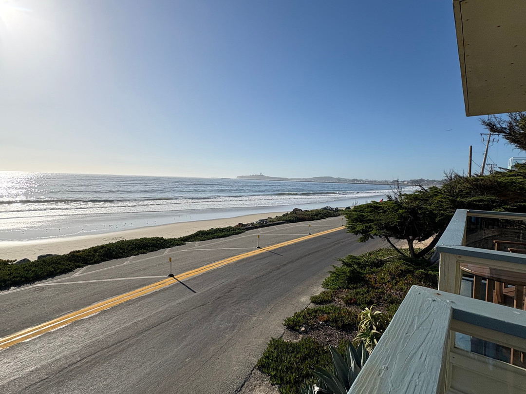 米拉马尔海滩龙柏酒店主图