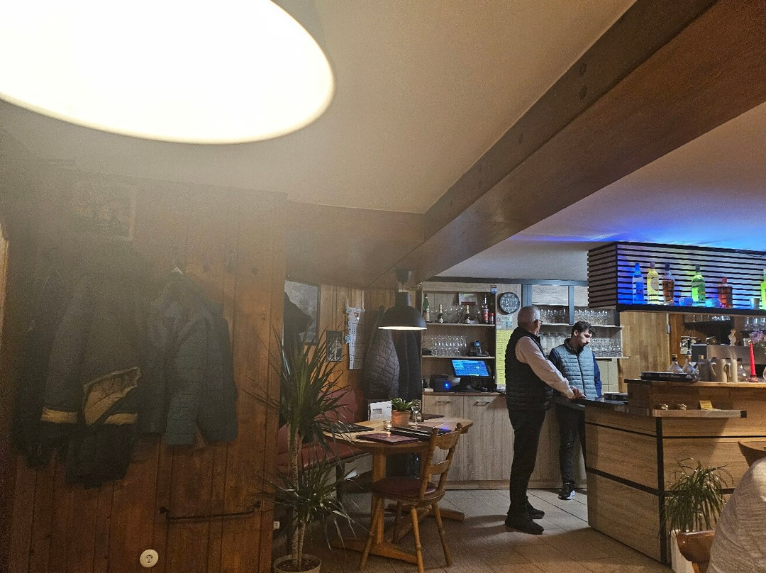 Delphi ( Gasthof Marktplatz )