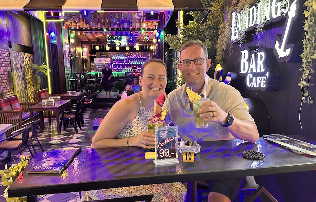 Khaolak Landing Bar-拉克山必去景点