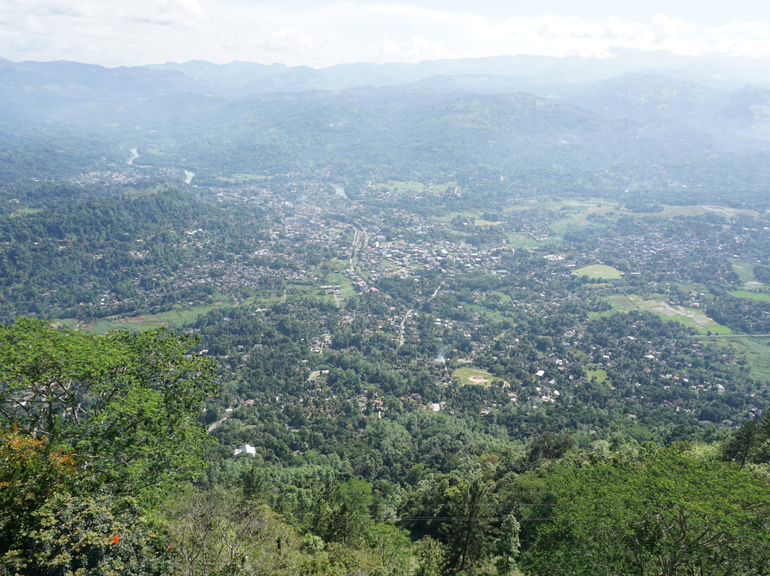Ambuluwawa Tower-Gampola必去景点