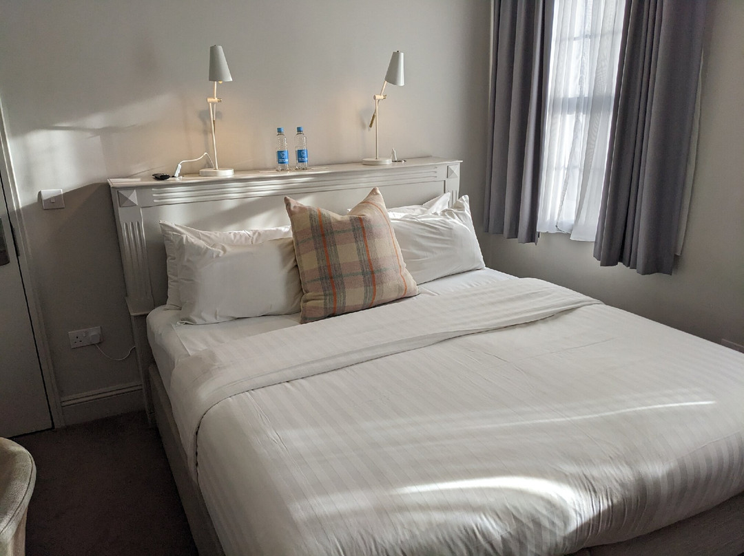 Abergavenny Hotel主图