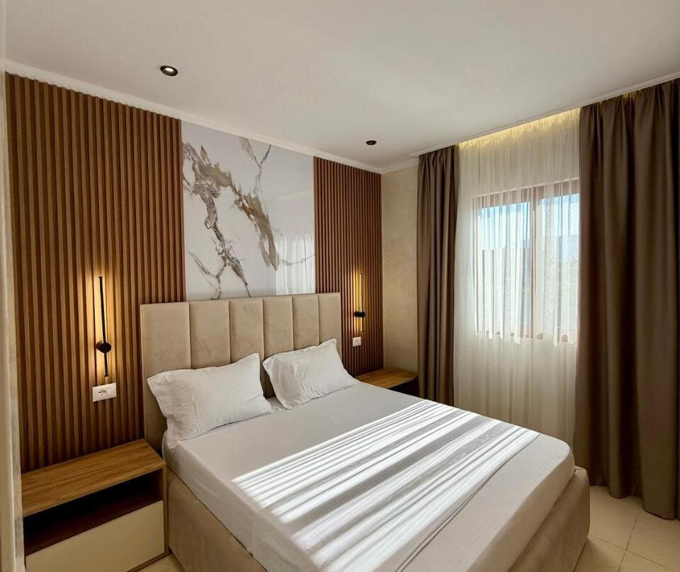 Kamberi Hotel & Apartments