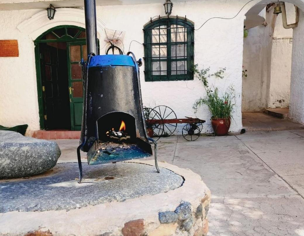 Hostal Maria Victoria