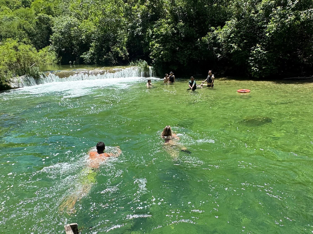 Cachoeira do Buraco do Macaco-Bodoquena必去景点