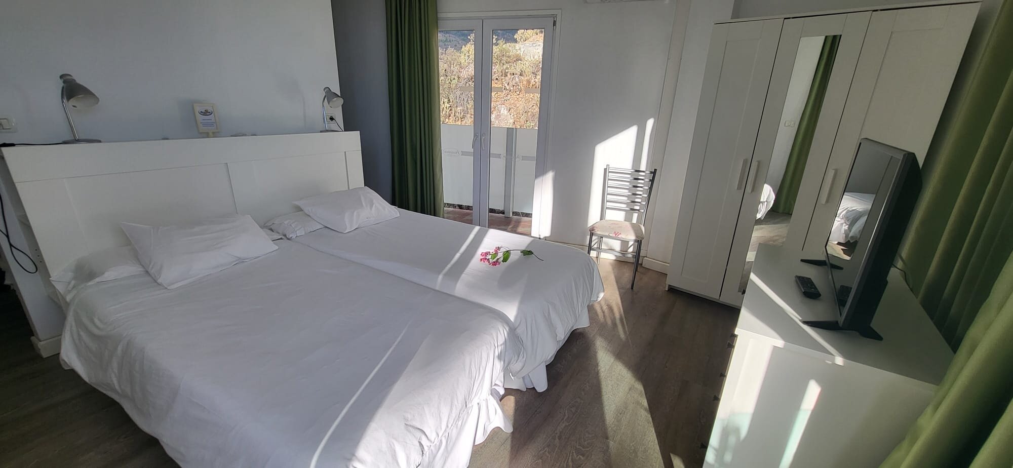 Apartamentos Adjovimar-官方