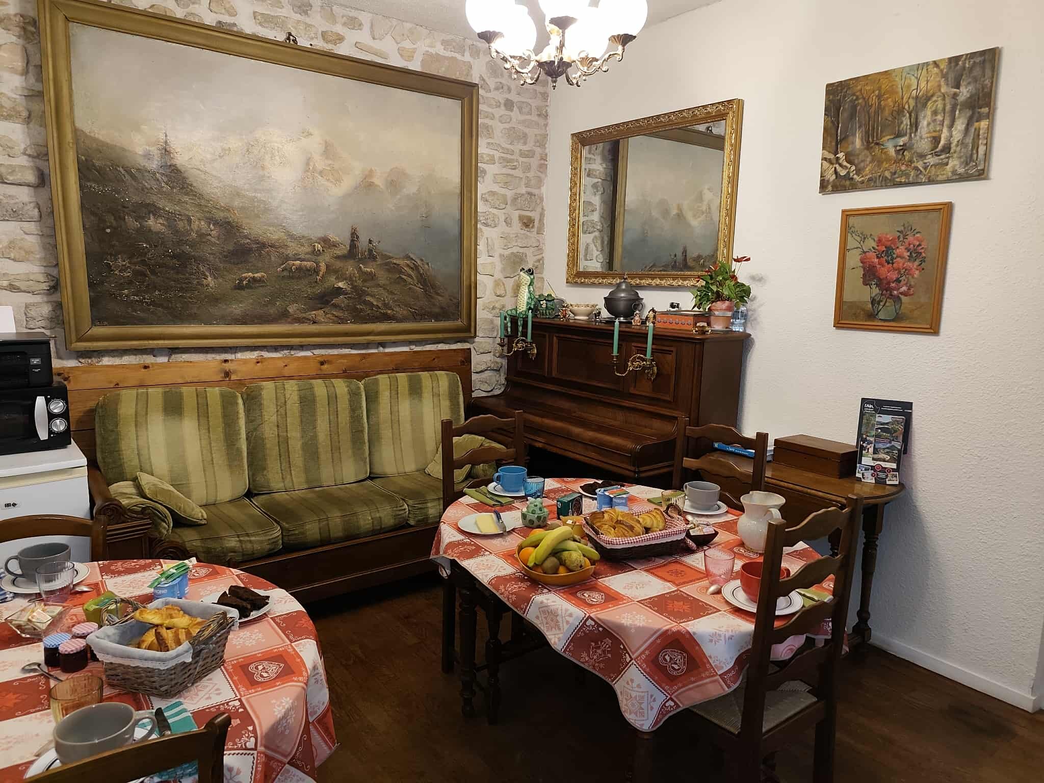 A la Grenouille-餐饮