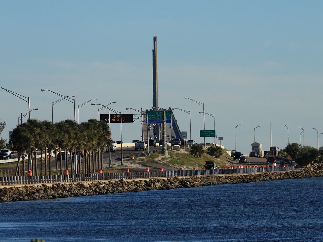 Skyway Fishing Pier State Park-圣彼德斯堡必去景点