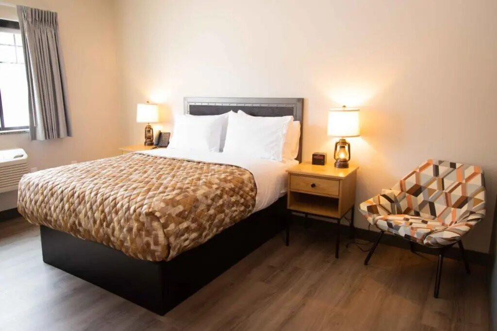 Hamburg Inn & Suites主图