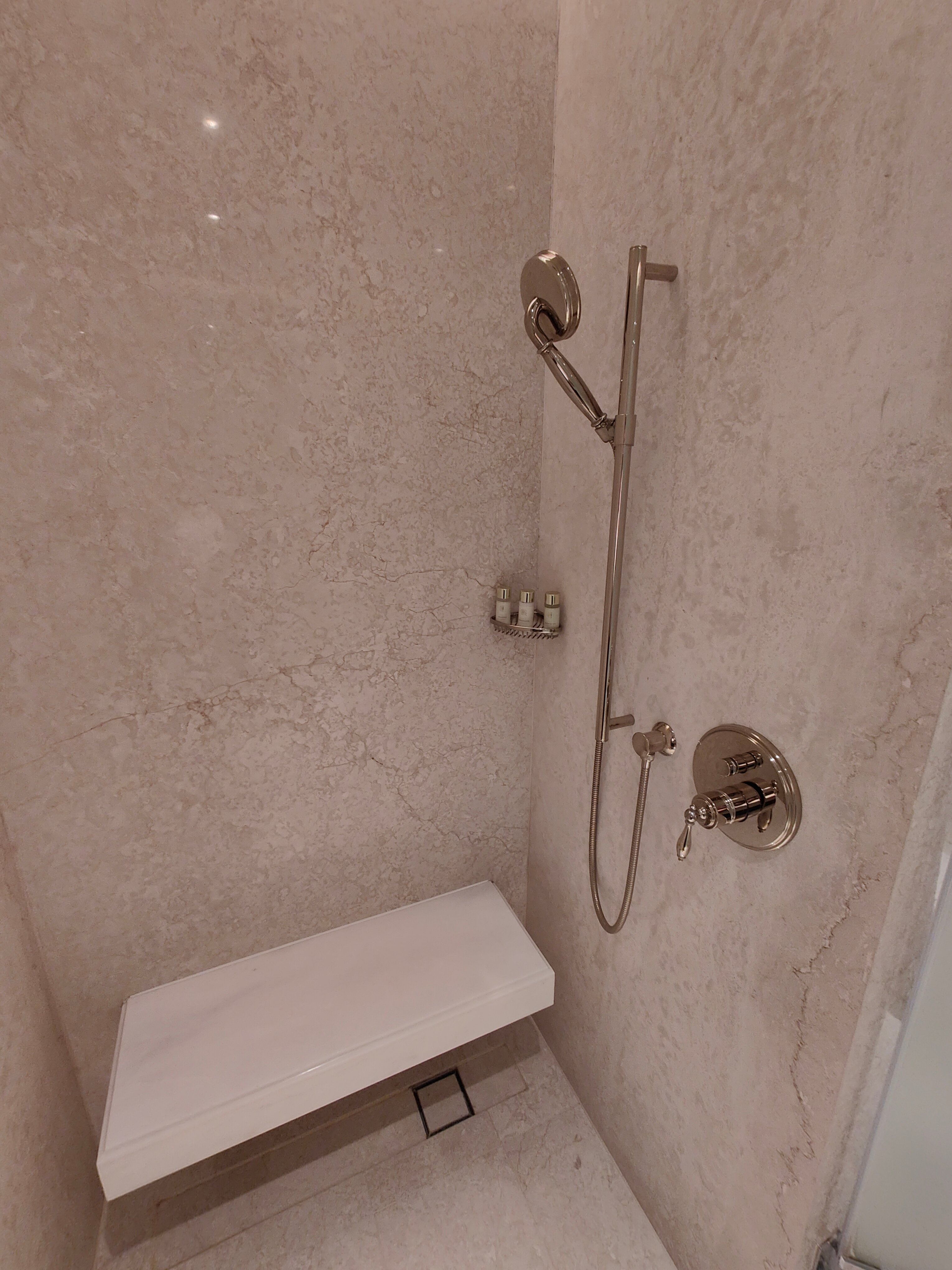 The Ritz-Carlton, Pune-浴室