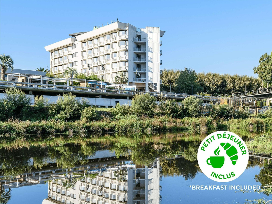 宜必思尚品达克斯市中心酒店主图