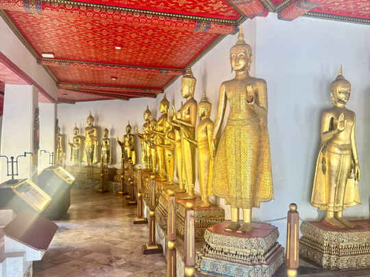 Asian Divers-查龙必去景点