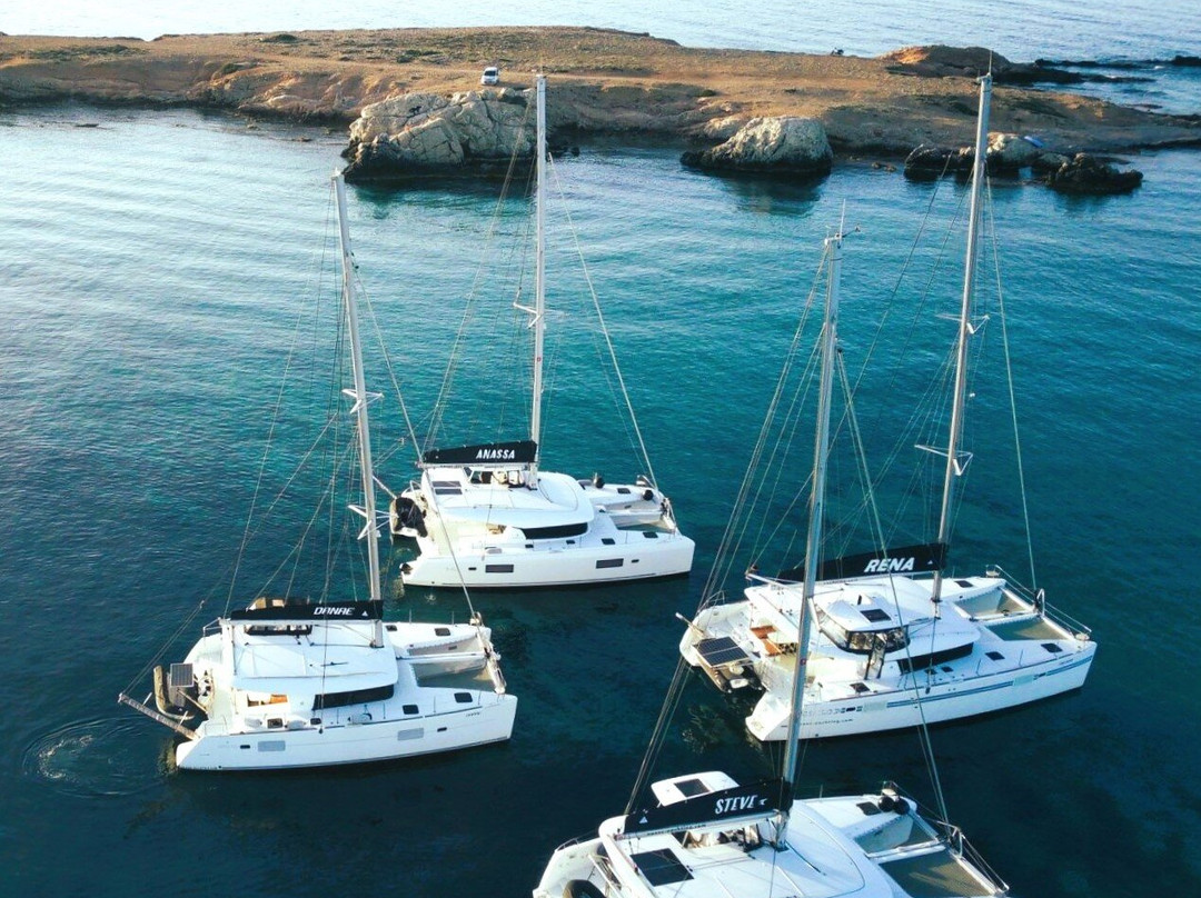 Naxos Yachting Catamarans | Rena | Anassa | Steve | Paciphae | Danae |-纳克索斯必去景点