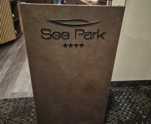 詹森希尔公园酒店主图