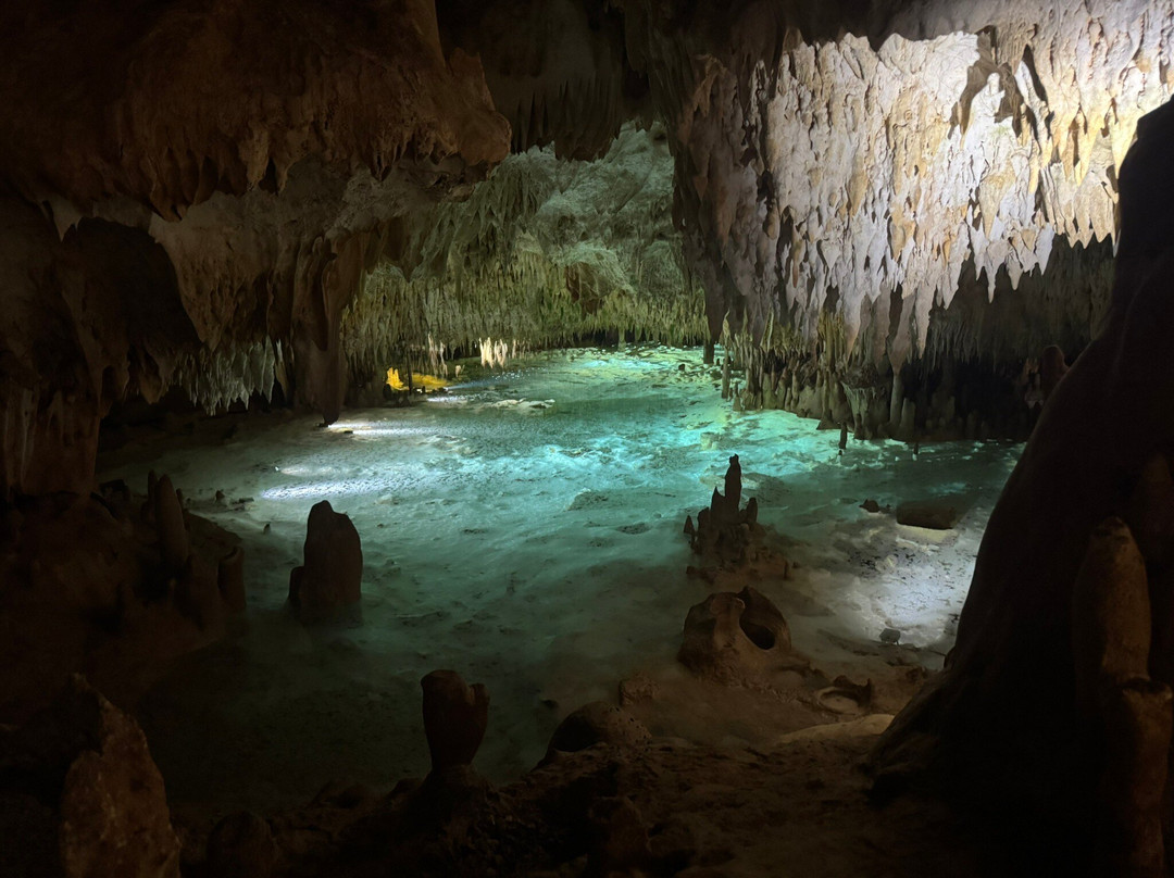 Cayman Crystal Caves-大开曼岛必去景点