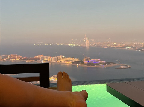 AURA SKYPOOL-迪拜必去景点