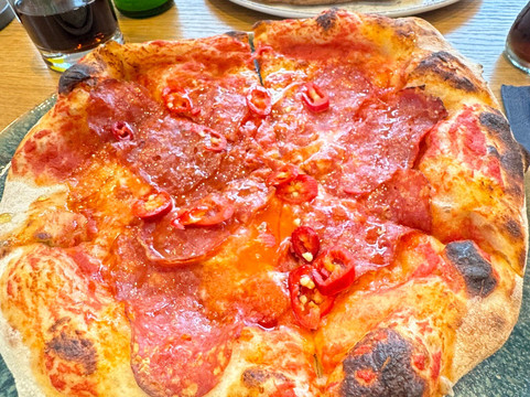 Felix. Pizza | Pasta | Pinot