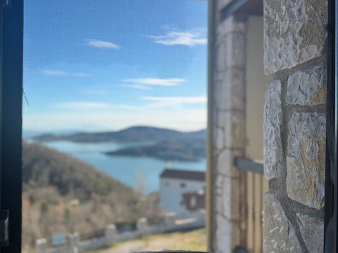 Chrisopelia Lake View主图