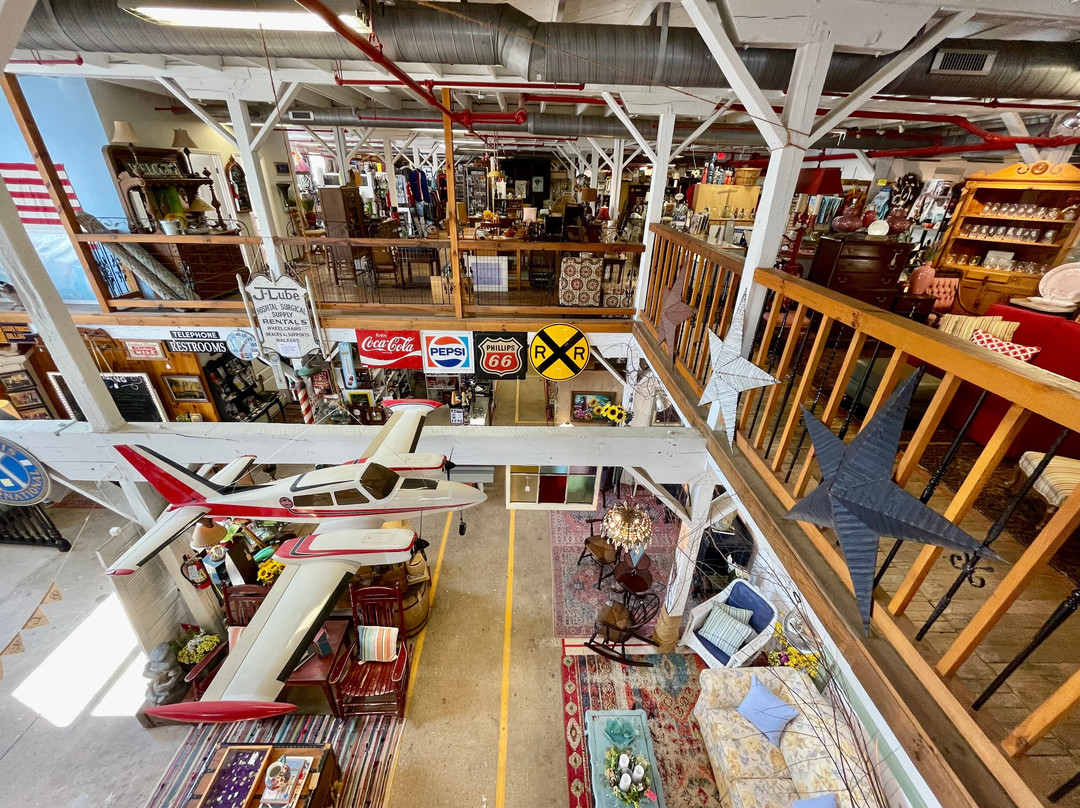 Key City Antique Mall & Shops