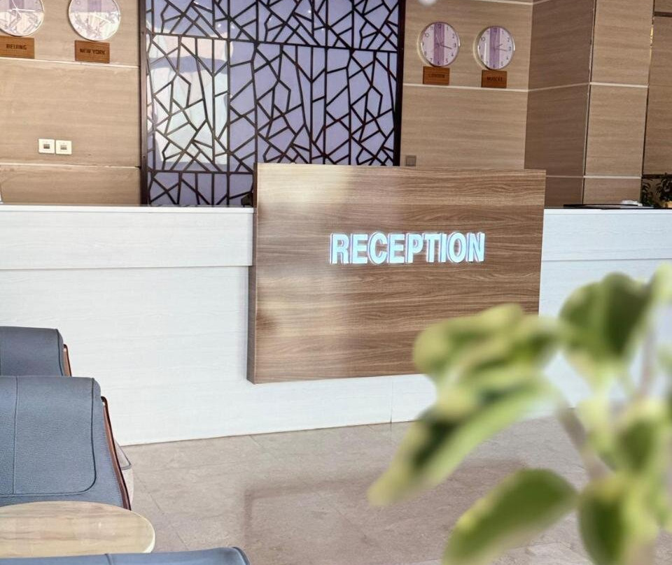 Season Inn Hotel
