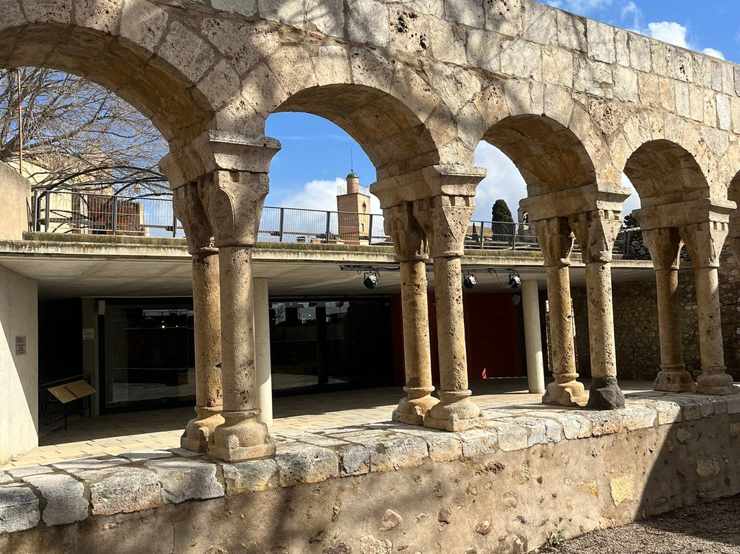 Claustro y convento de santo Domingo-Pollenca必去景点