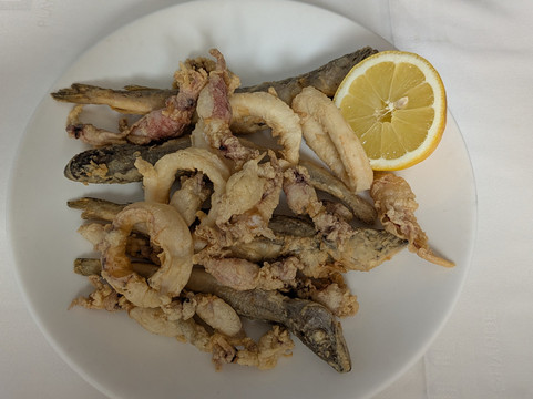 格兰德海滩酒店主图