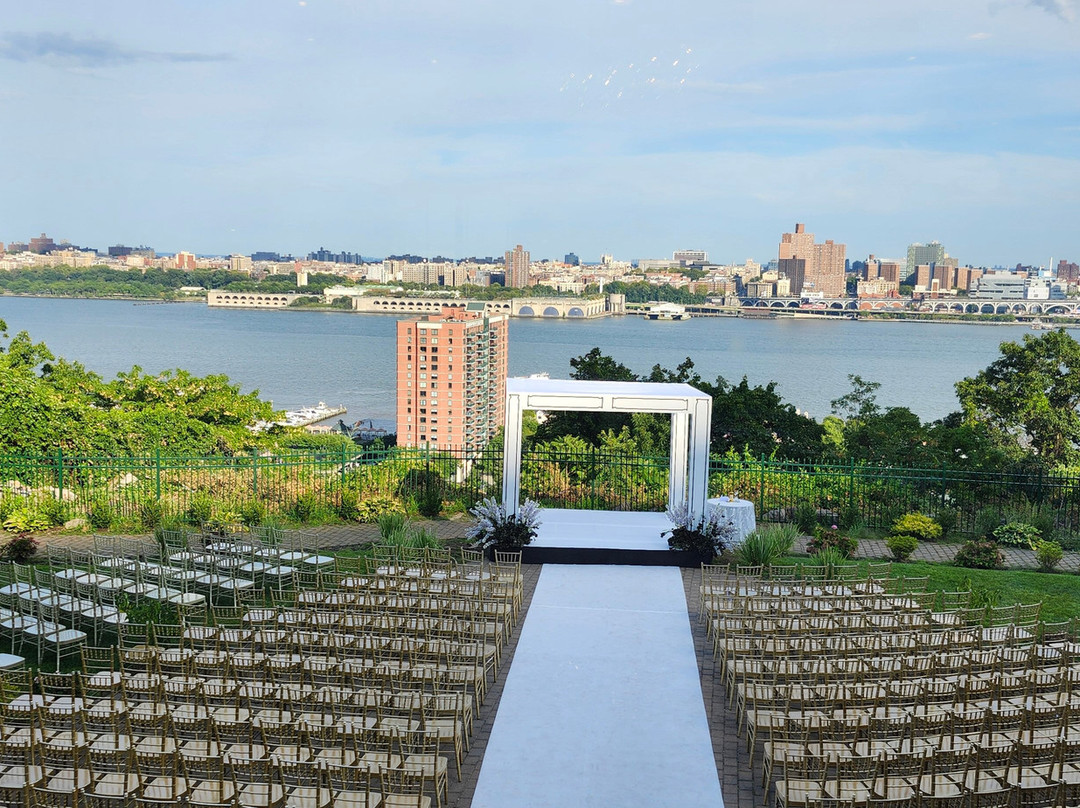 Riverview Ballroom Wedding Venue in New Jersey-Cliffside Park必去景点