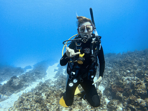 Living The Dream Divers-七哩滩必去景点