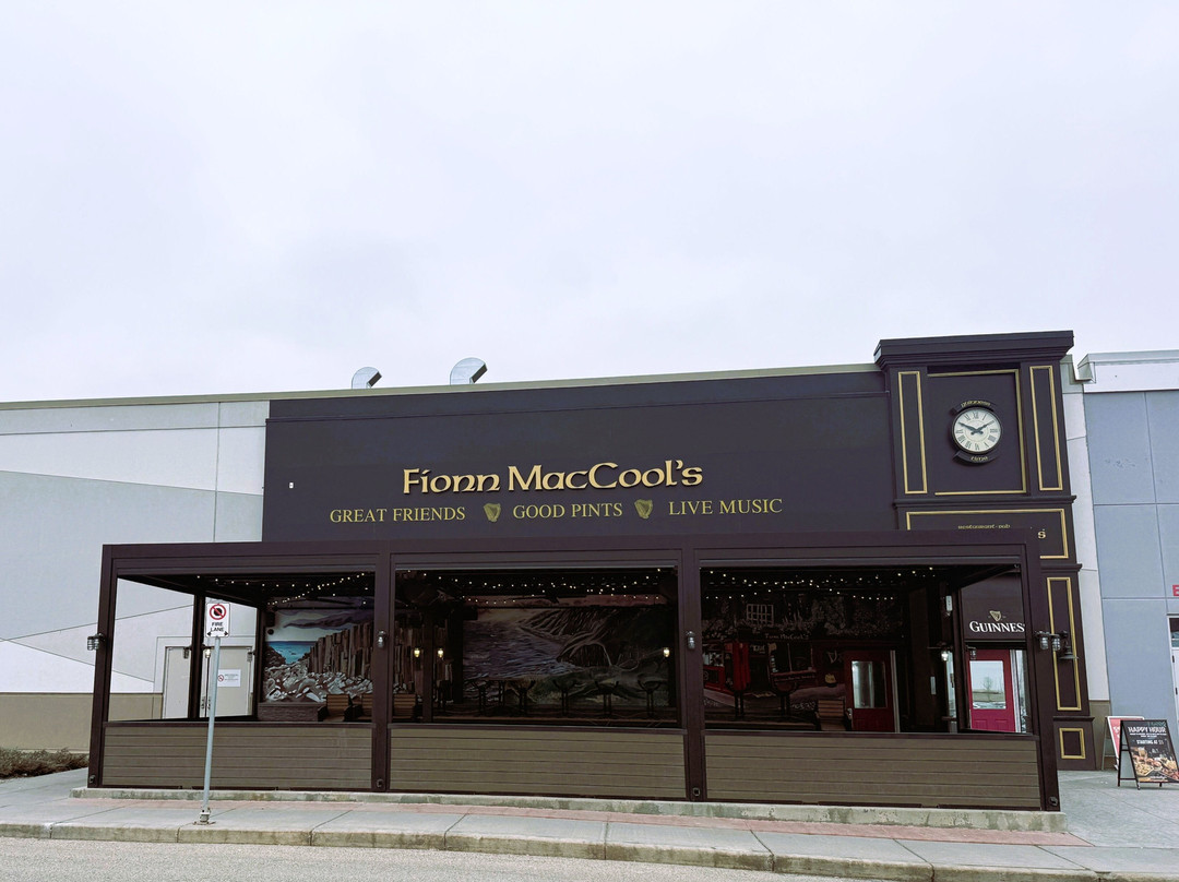 Fion Maccools Irish Pub Crossiron Mills
