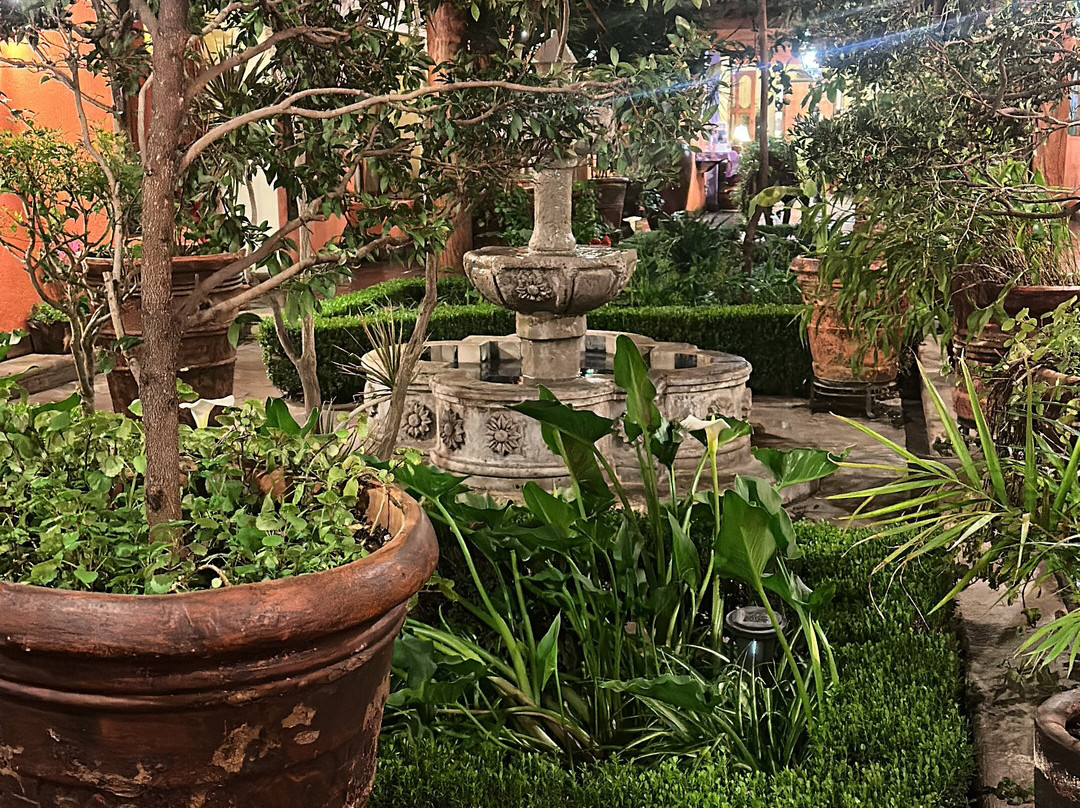 普韦布洛魔幻酒店主图