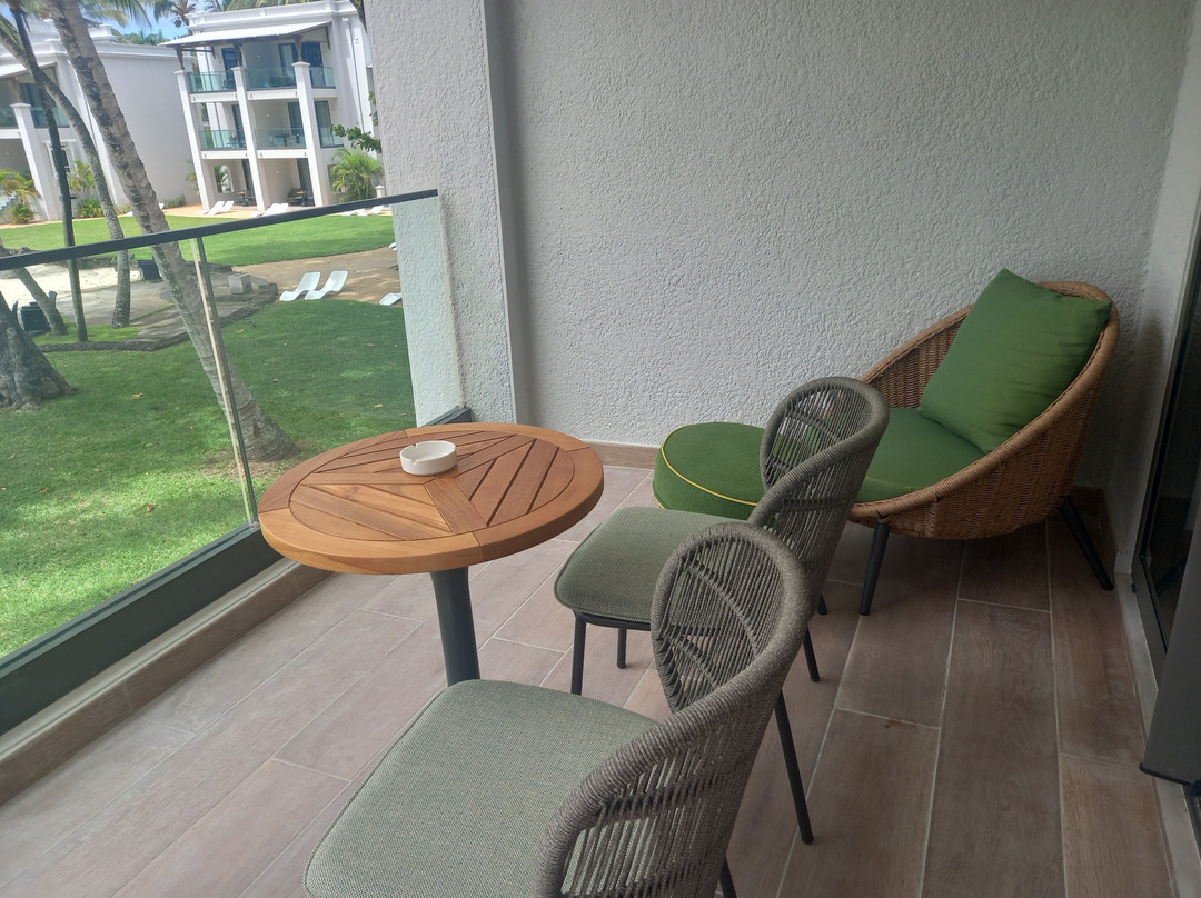 山德拉妮巨浪水疗度假村主图