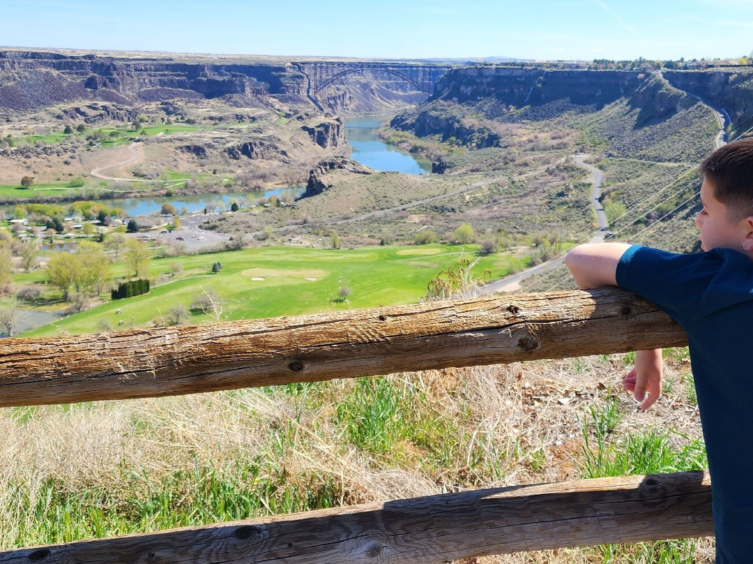 Snake River Canyon Trail-特温福尔斯必去景点