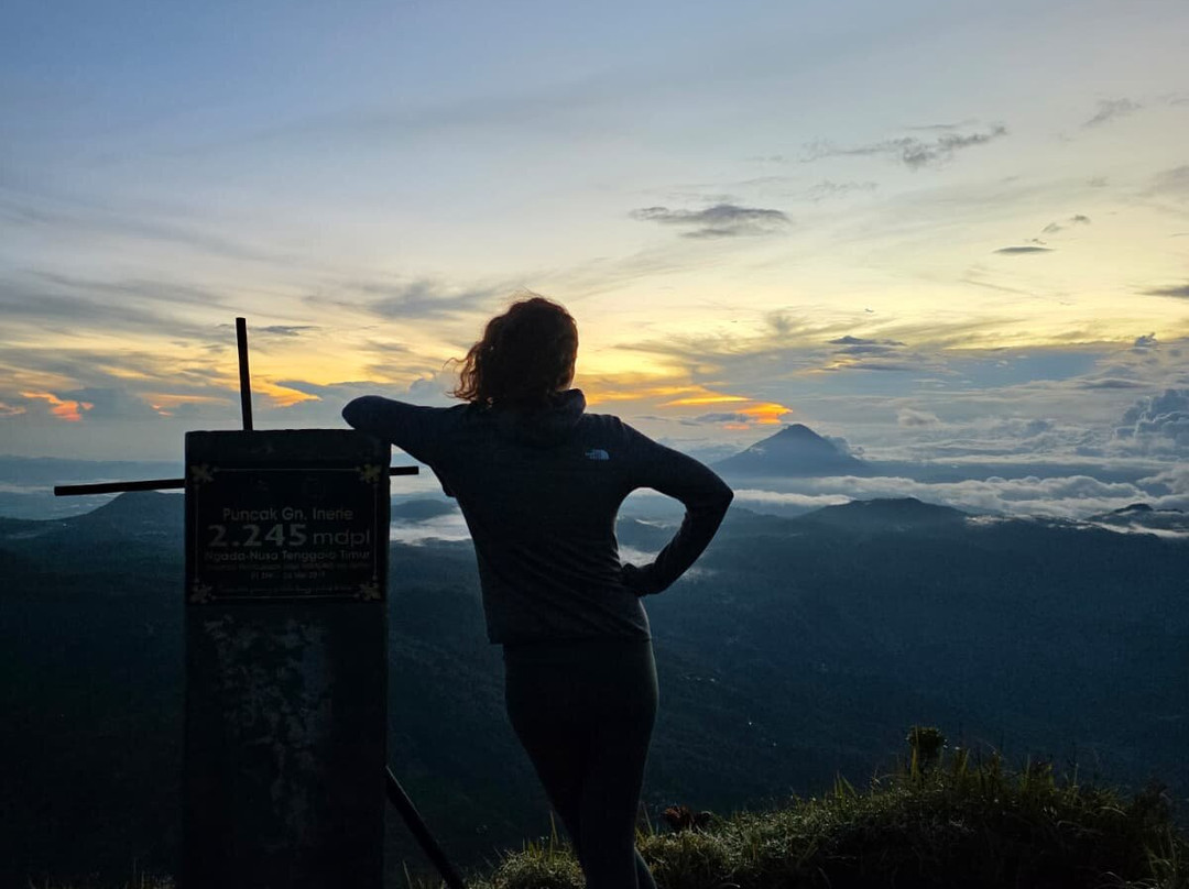 Mount Inerie Peak-弗洛勒斯岛必去景点