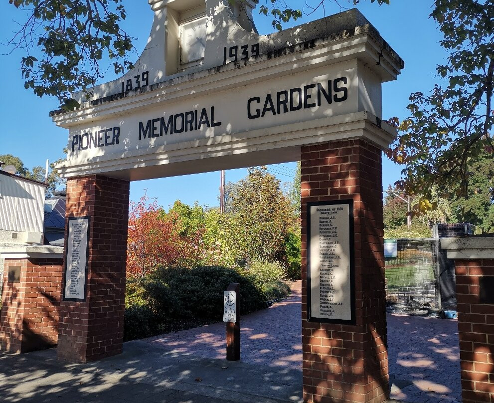 Pioneer Memorial Gardens-汉道夫德国村必去景点