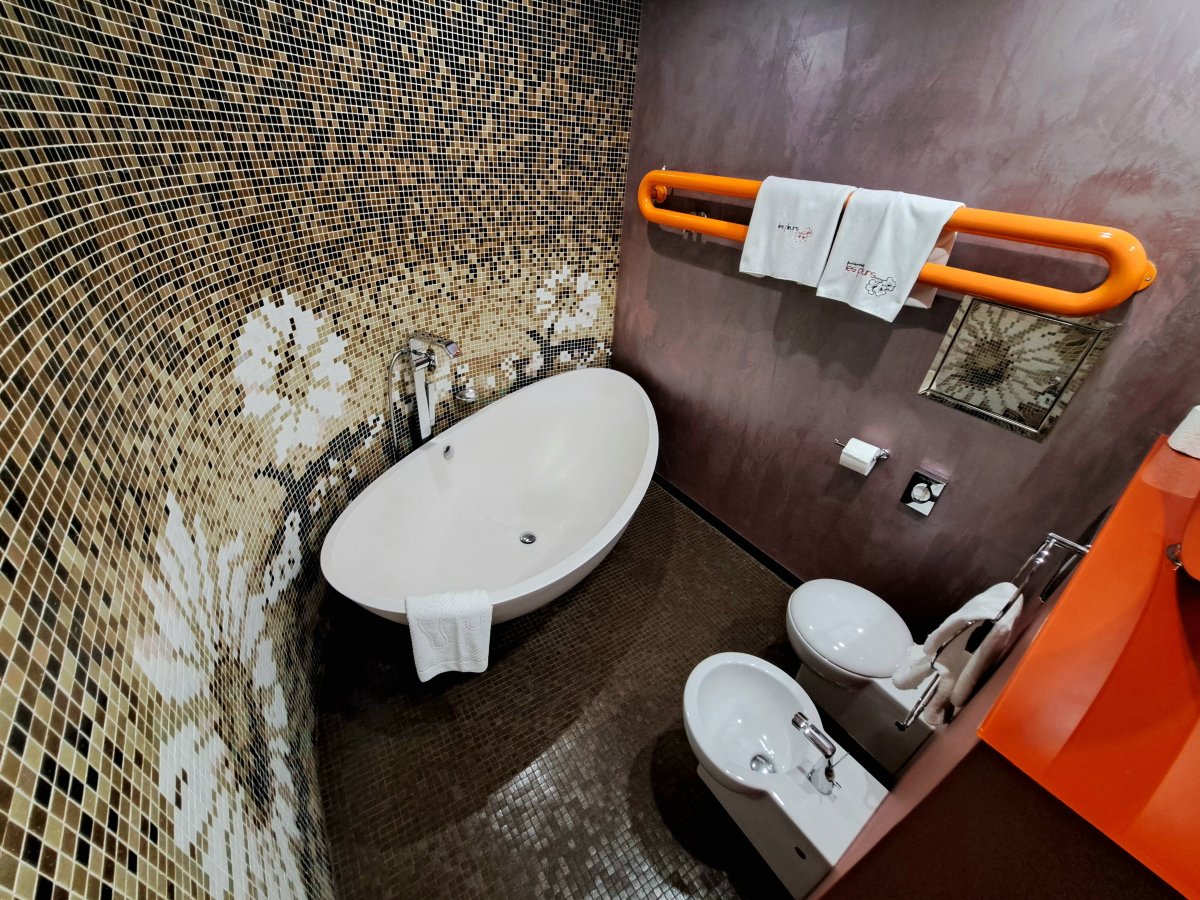 鲜花精品酒店-浴室