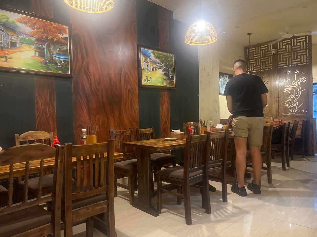 Met Vietnamese Restaurant & Vegetarian Options 2