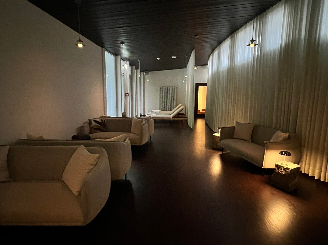 艾尔兹兰酒店孔雀养生 SPA 及维塔利斯酒店主图