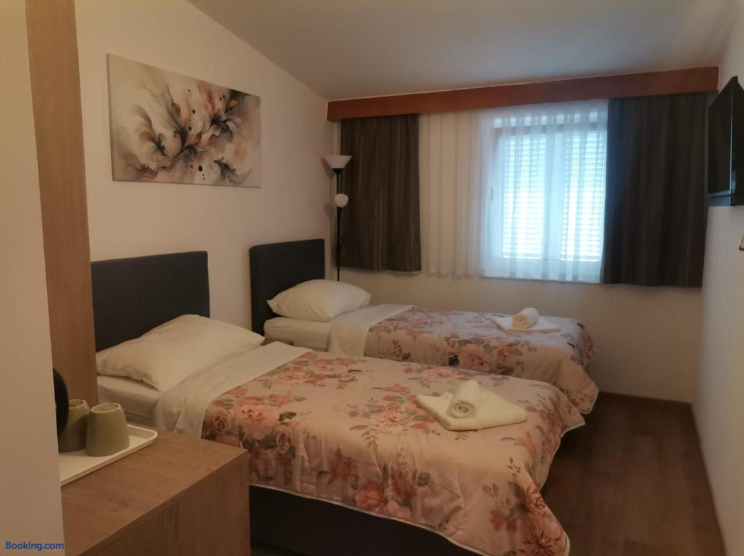 Starigrad-Paklenica酒店住宿-Hotel Barba