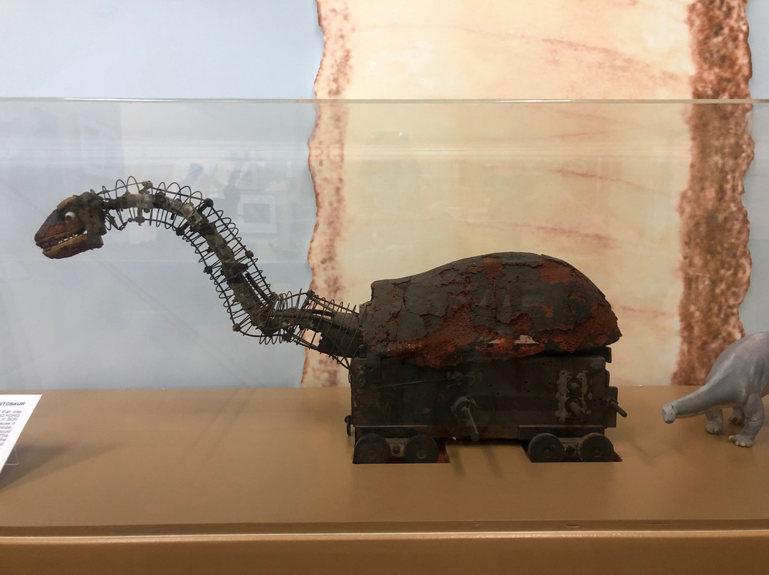The Dinosaur Museum-布兰丁必去景点