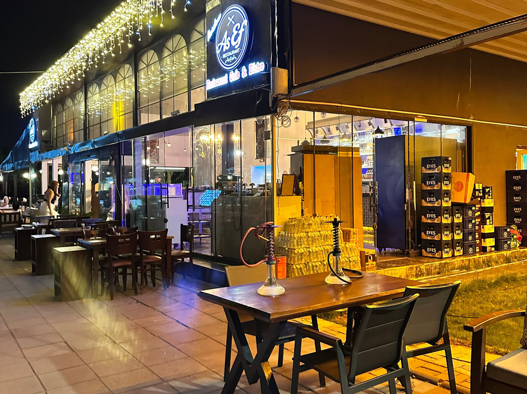 Küll Cafe Restaurant Bistro