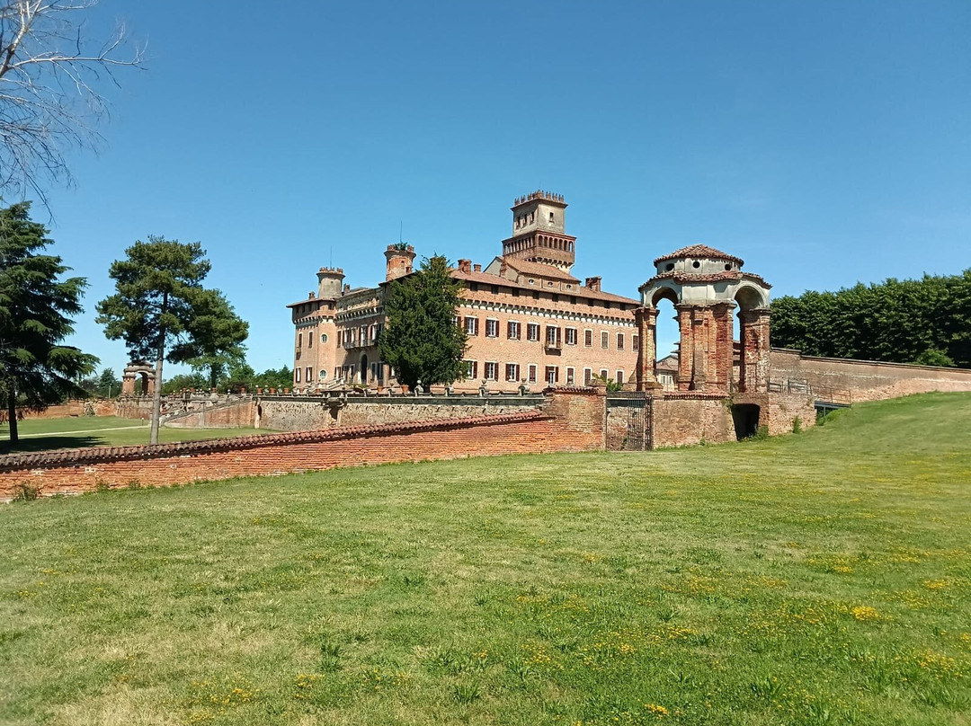 Castello Di Chignolo Po-Chignolo Po必去景点
