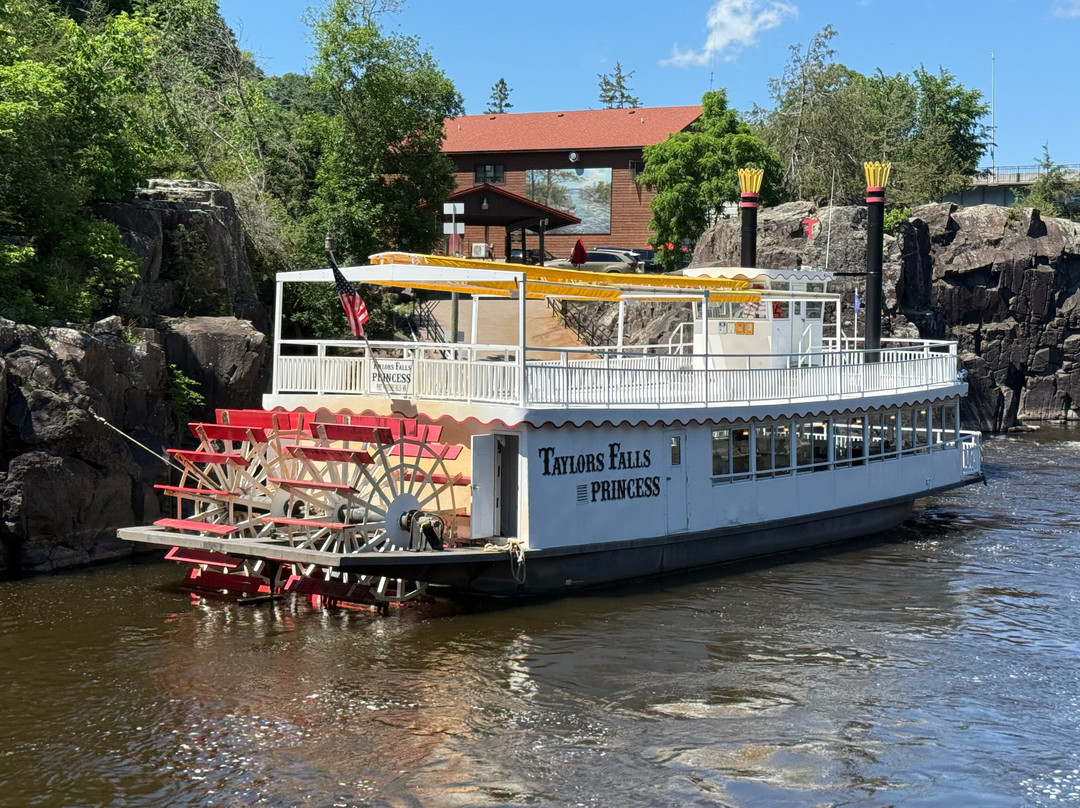 Taylors Falls Scenic Boat Tours-Taylors Falls必去景点