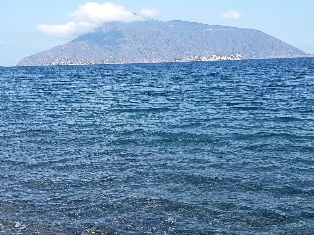 Spiaggia delle Acque Calde-Isola Vulcano必去景点