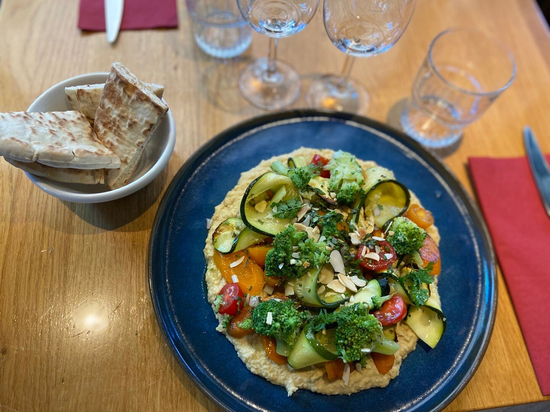 Le Novo - Bar & Kitchen