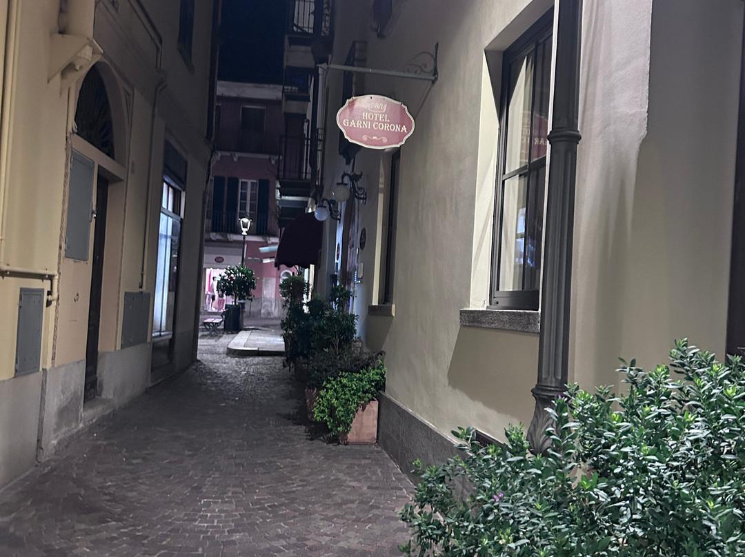加尼科罗纳酒店主图